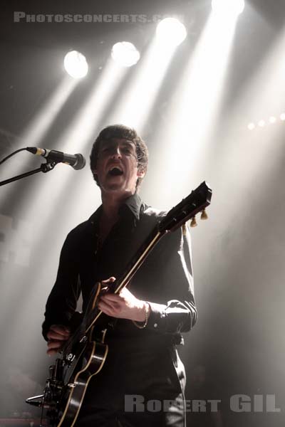 MILES KANE - 2011-03-23 - PARIS - Point Ephemere - 